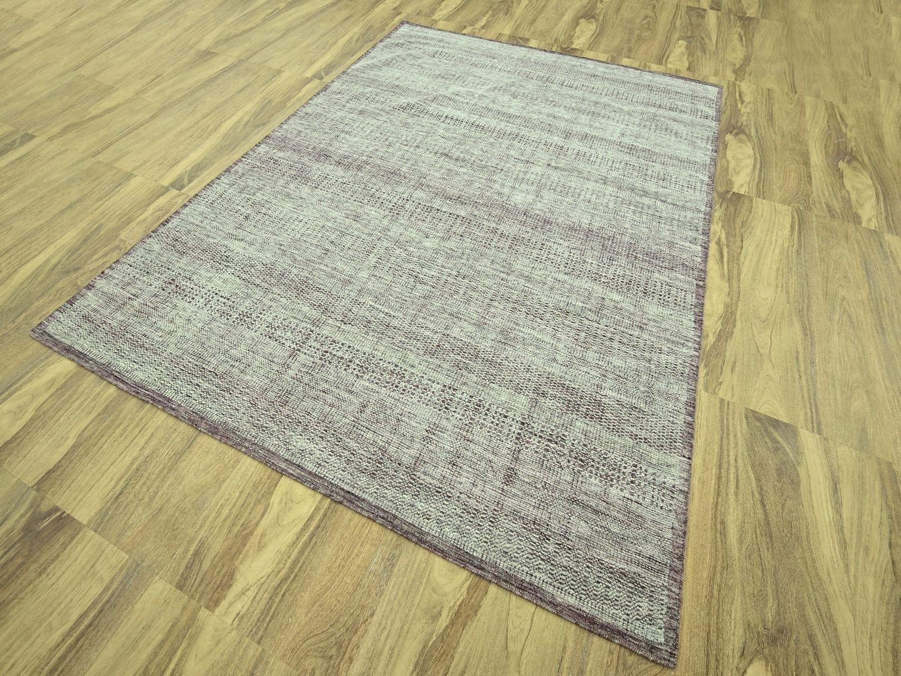 Modern / Contemporary hand-knotted wool rug in Red, 8' x 10'3" — SKU O077047 (view 3)