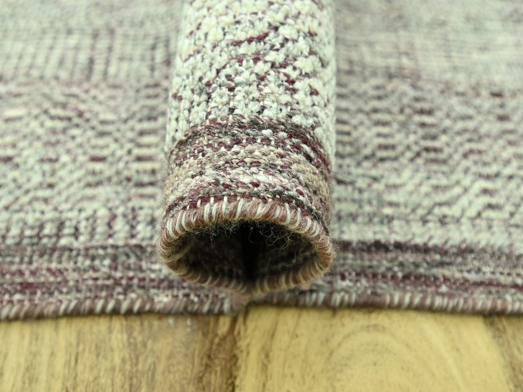 Modern / Contemporary hand-knotted wool rug in Red, 8' x 10'3" — SKU O077047 (view 5)