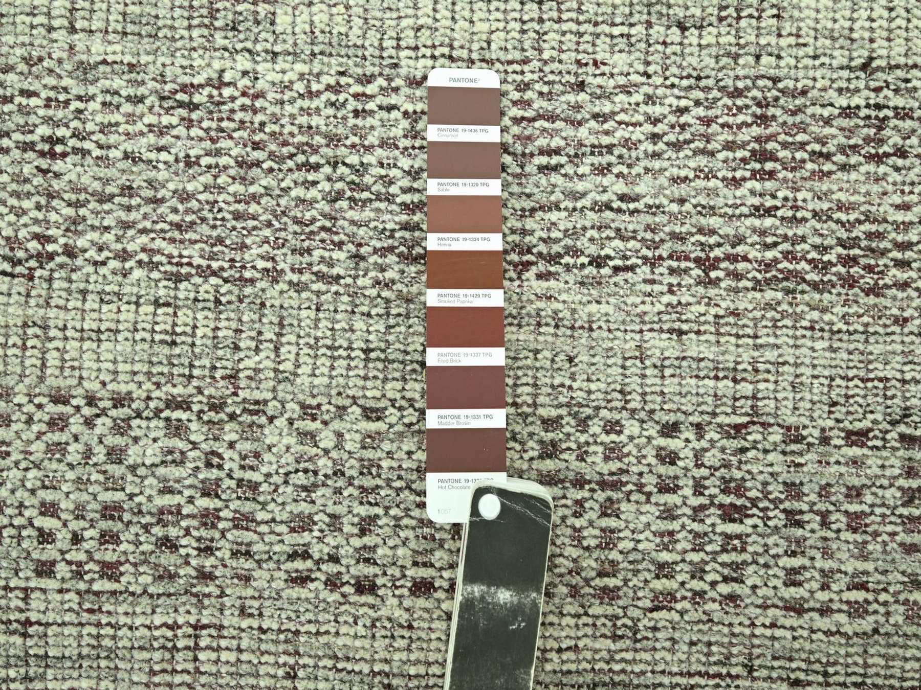Modern / Contemporary hand-knotted wool runner in Red, 2'7" x 12' — SKU O077049 (view 4)