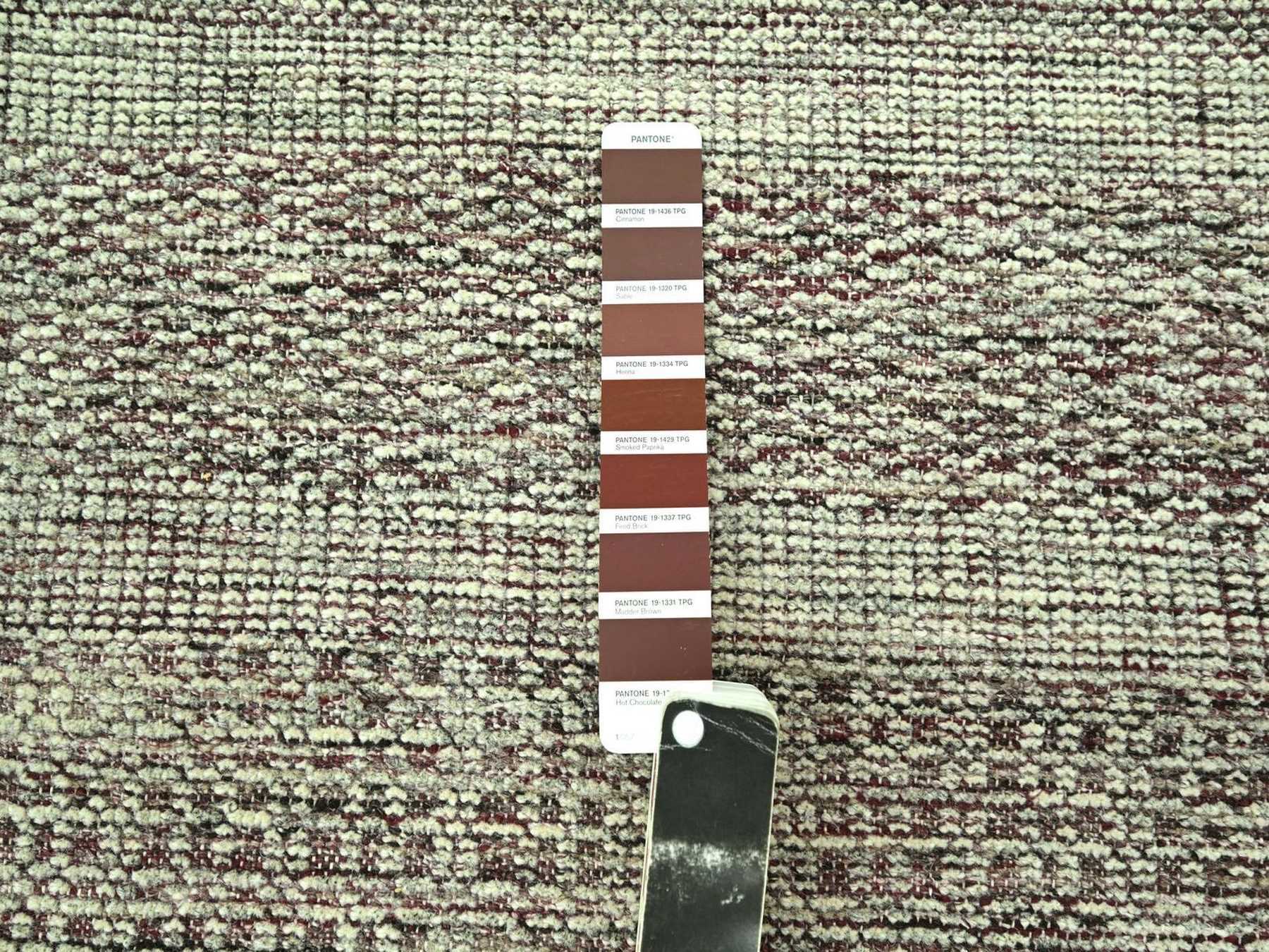 Modern / Contemporary hand-knotted wool runner in Red, 2'7" x 10'2" — SKU O077052 (view 4)