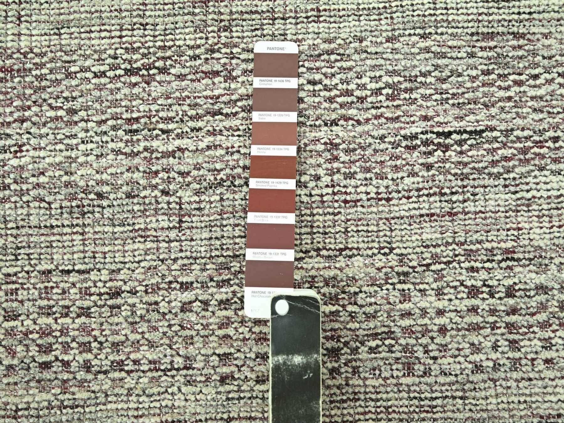 Modern / Contemporary hand-knotted wool runner in Red, 2'7" x 10'3" — SKU O077053 (view 4)