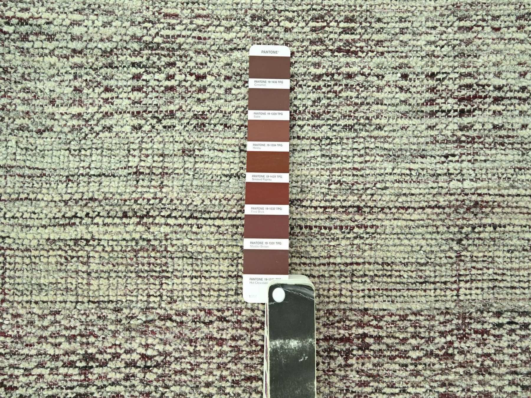 Modern / Contemporary hand-knotted wool runner in Red, 2'7" x 6' — SKU O077056 (view 4)