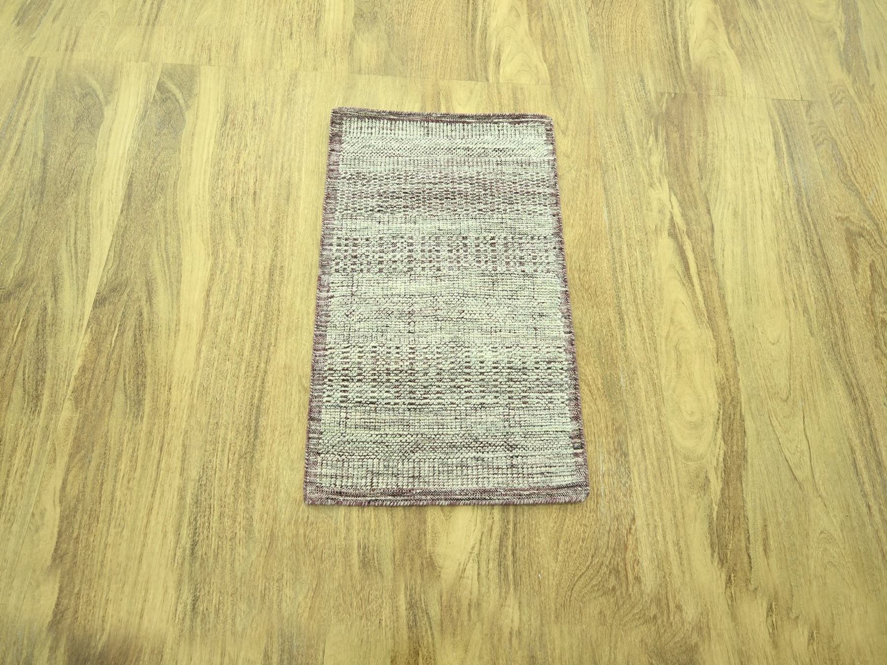 Modern / Contemporary hand-knotted wool rug in Red, 2' x 3' — SKU O077058 (view 2)