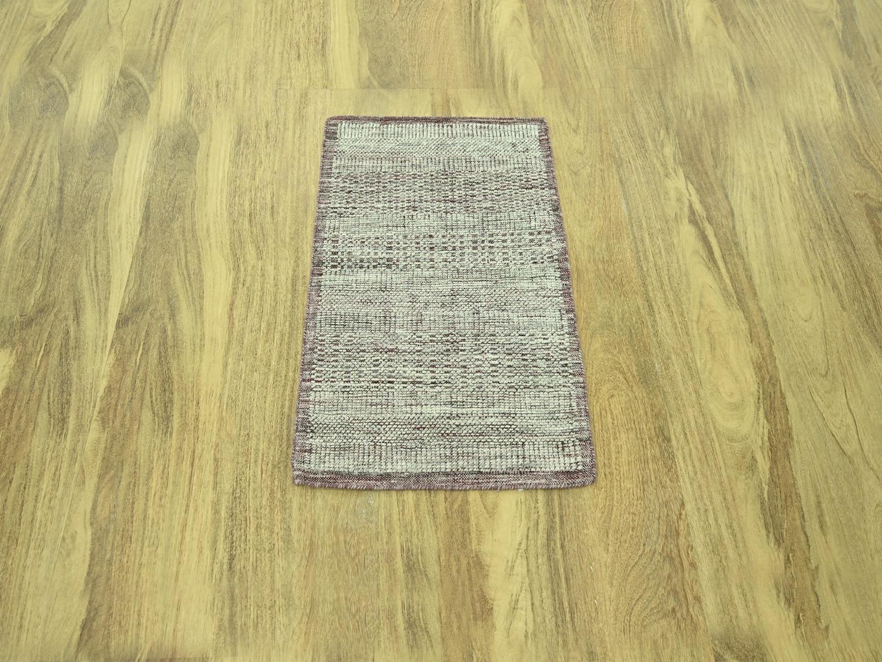 Modern / Contemporary hand-knotted wool rug in Red, 2' x 3' — SKU O077059 (view 2)