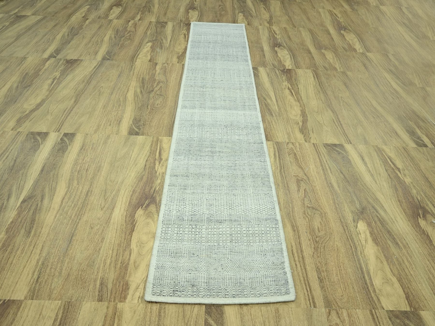 Modern / Contemporary hand-knotted wool runner in Gray, 2'6" x 11'10" — SKU O077061 (view 2)