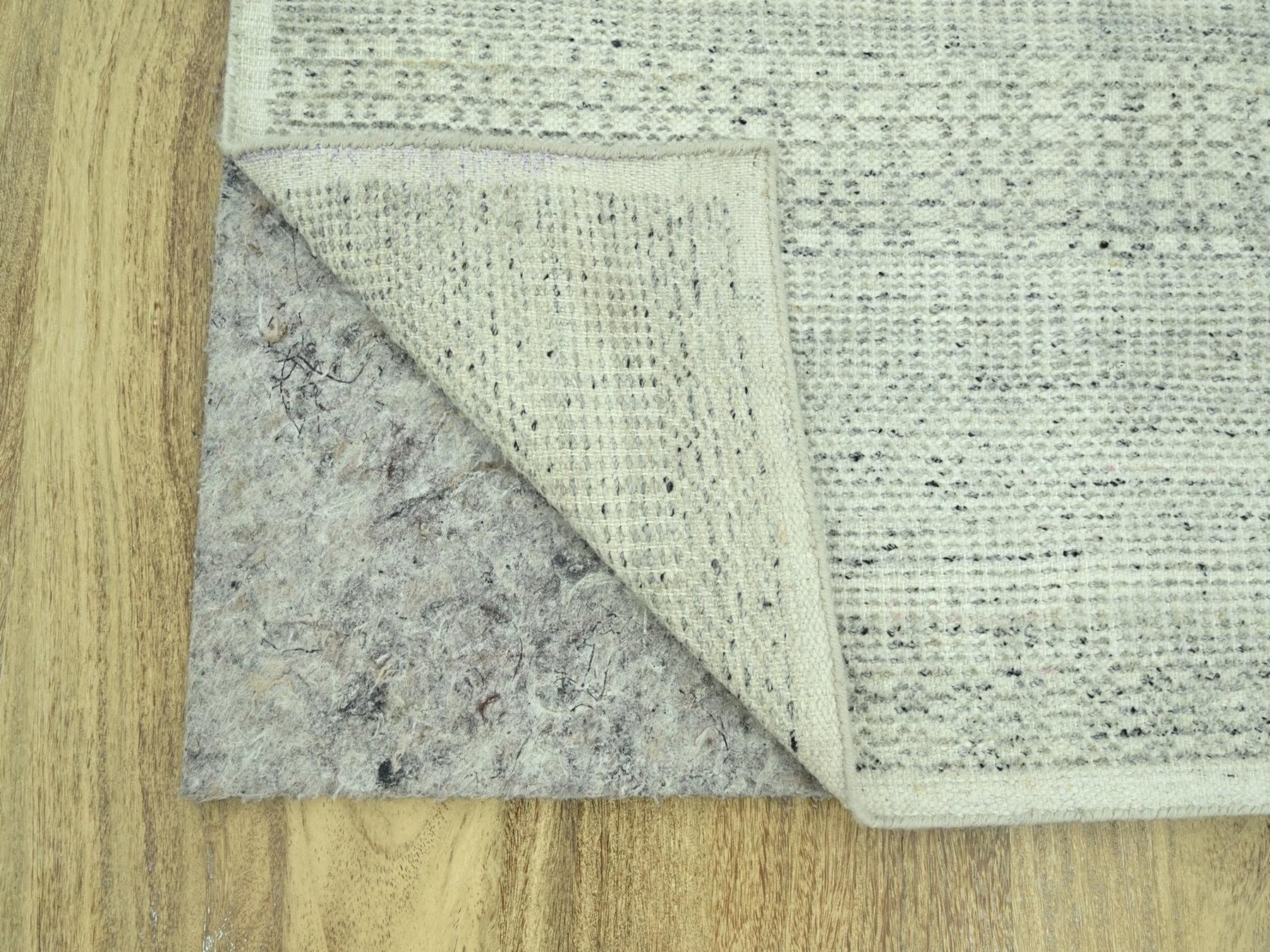Modern / Contemporary hand-knotted wool runner in Gray, 2'9" x 11'10" — SKU O077062 (view 3)