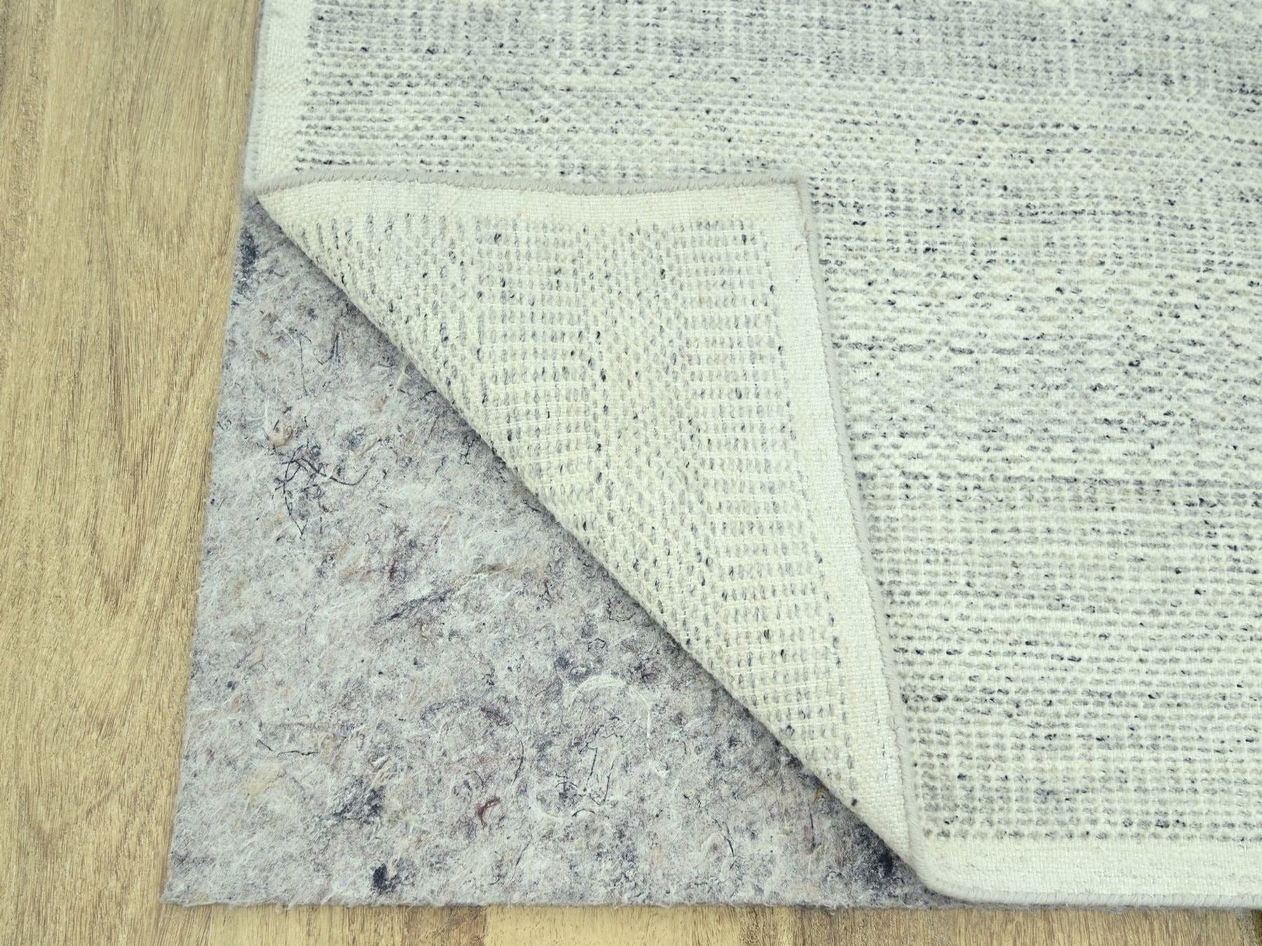 Modern / Contemporary hand-knotted wool runner in Gray, 2'8" x 10'2" — SKU O077065 (view 3)