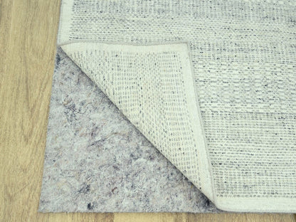 Modern / Contemporary hand-knotted wool runner in Gray, 2'8" x 10'2" — SKU O077065 (view 3)