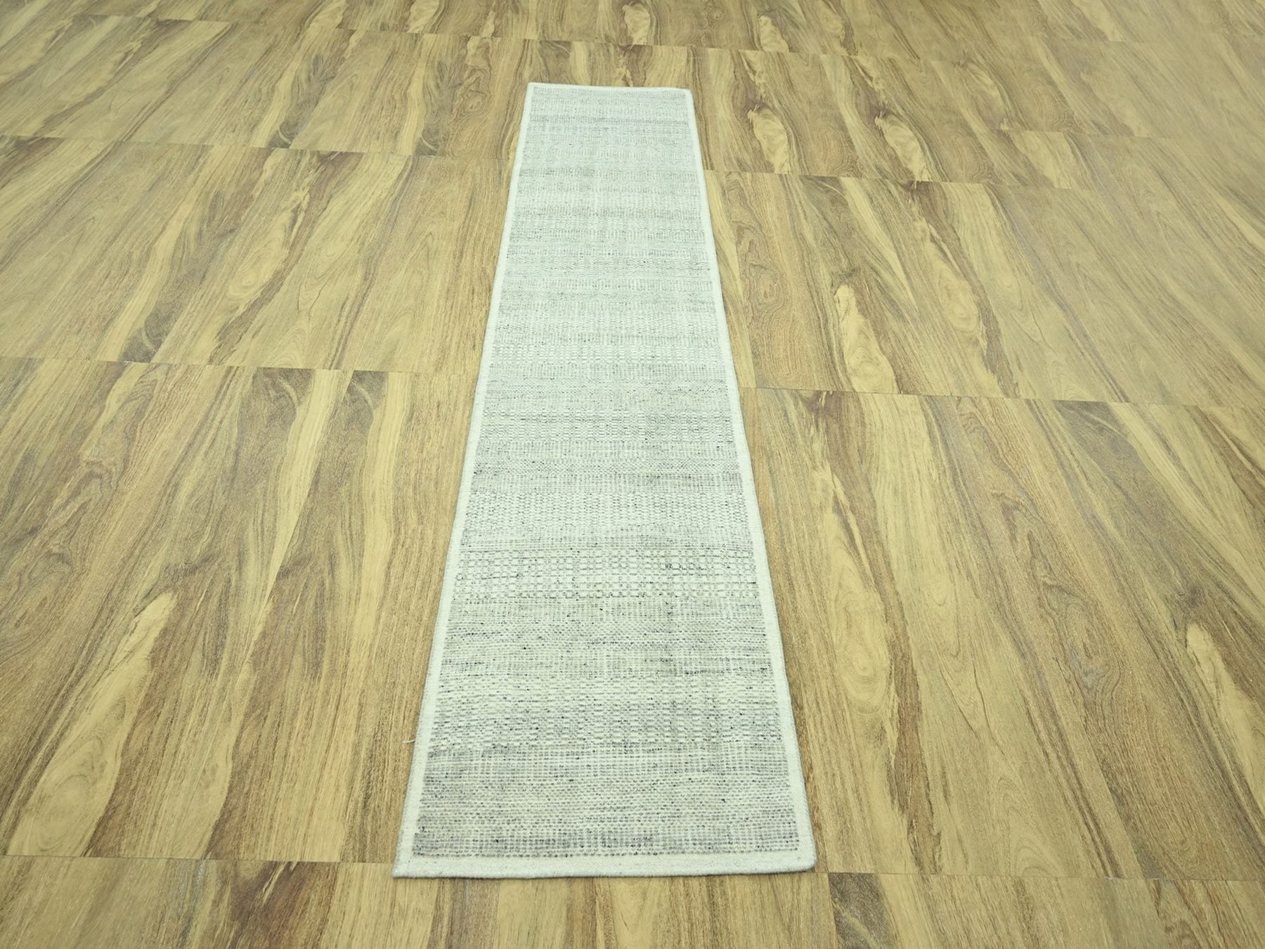 Modern / Contemporary hand-knotted wool runner in Gray, 2'7" x 10'2" — SKU O077066 (view 2)