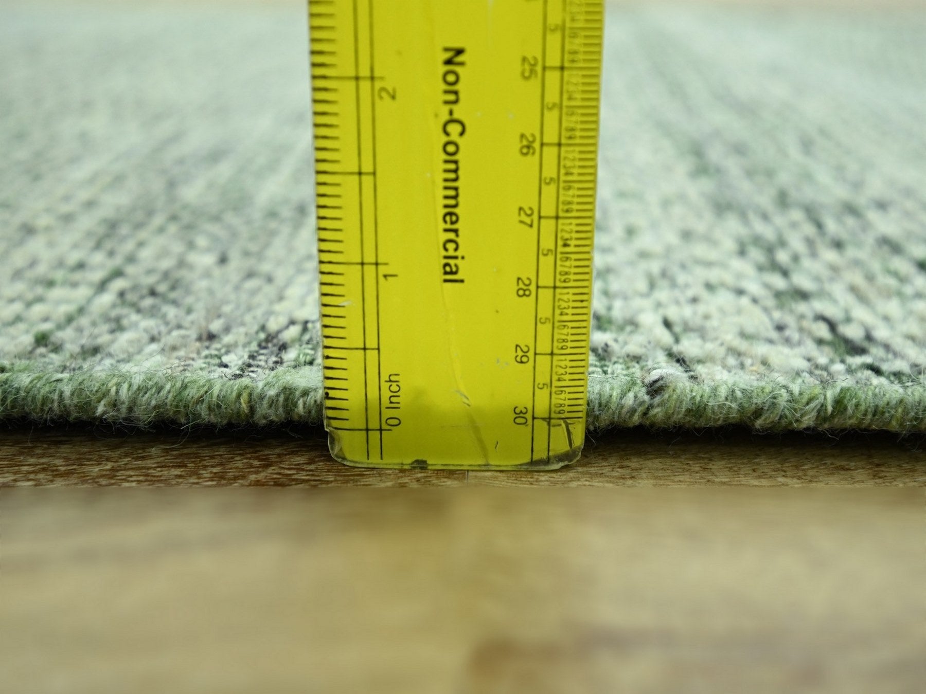 Modern / Contemporary hand-knotted wool runner in Green, 2'7" x 12' — SKU O077080 (view 6)