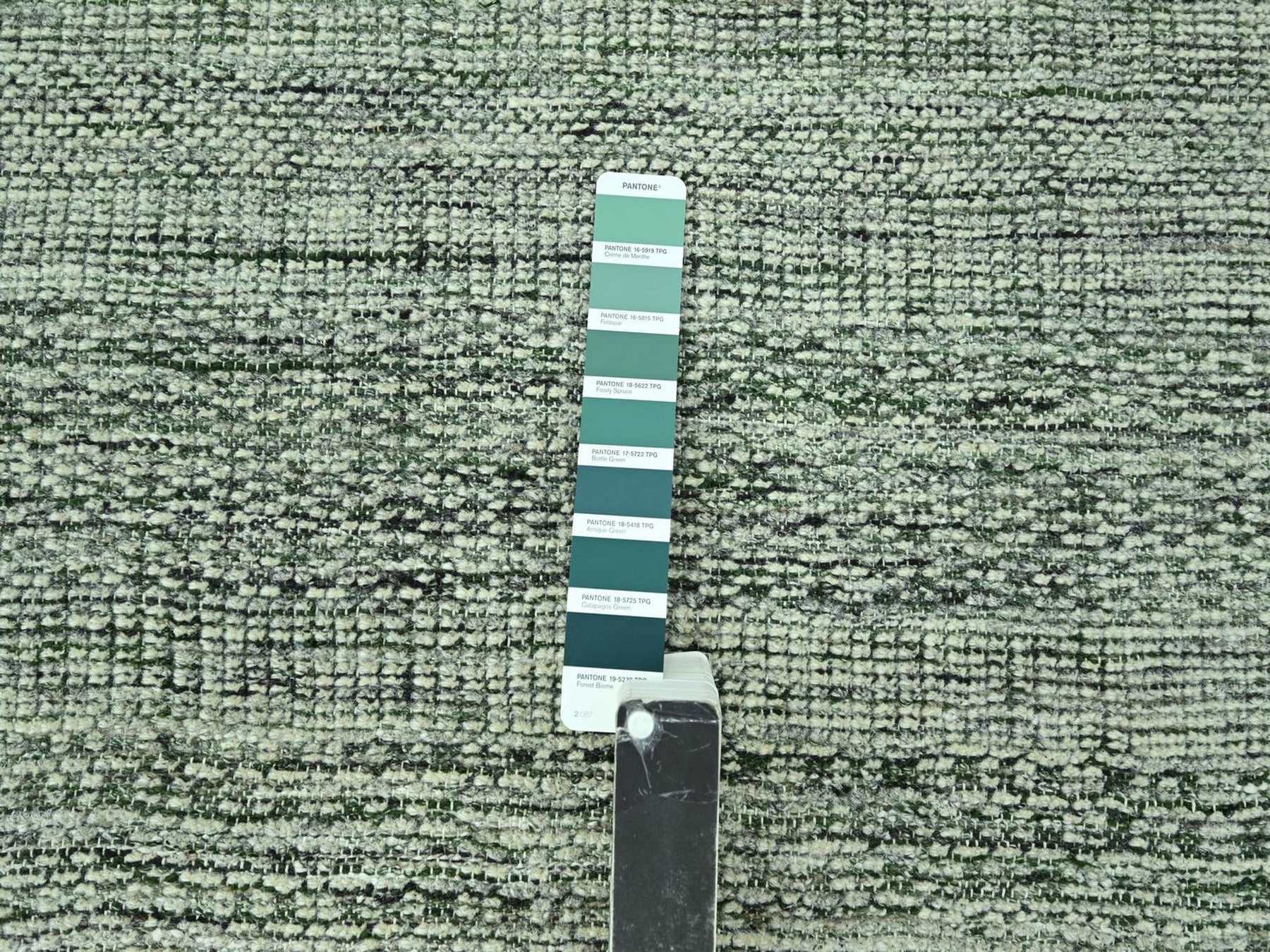 Modern / Contemporary hand-knotted wool runner in Green, 2'7" x 12' — SKU O077081 (view 4)