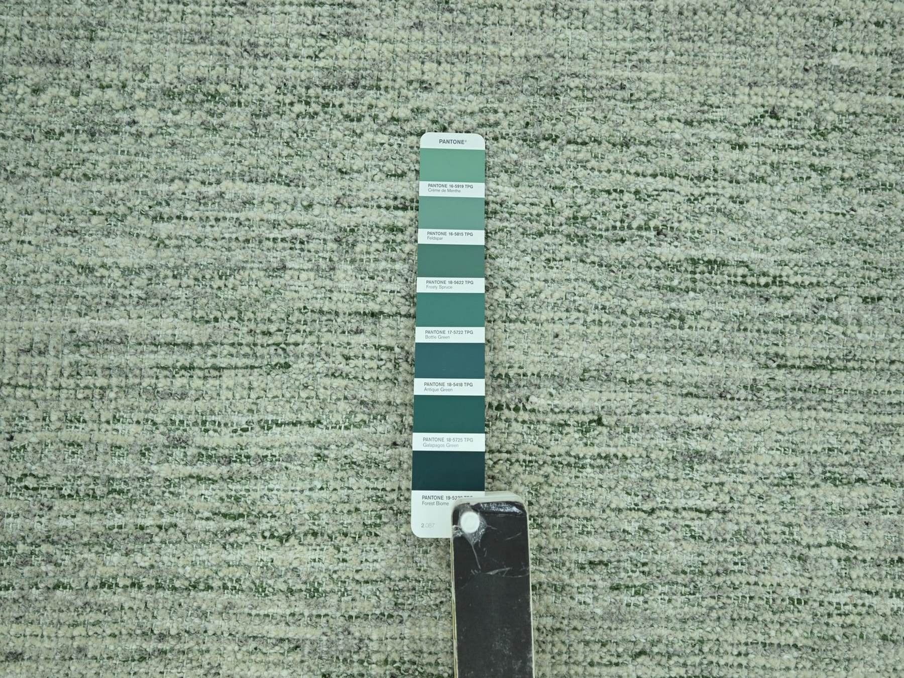 Modern / Contemporary hand-knotted wool rug in Green, 12' x 14'9" — SKU O077082 (view 7)
