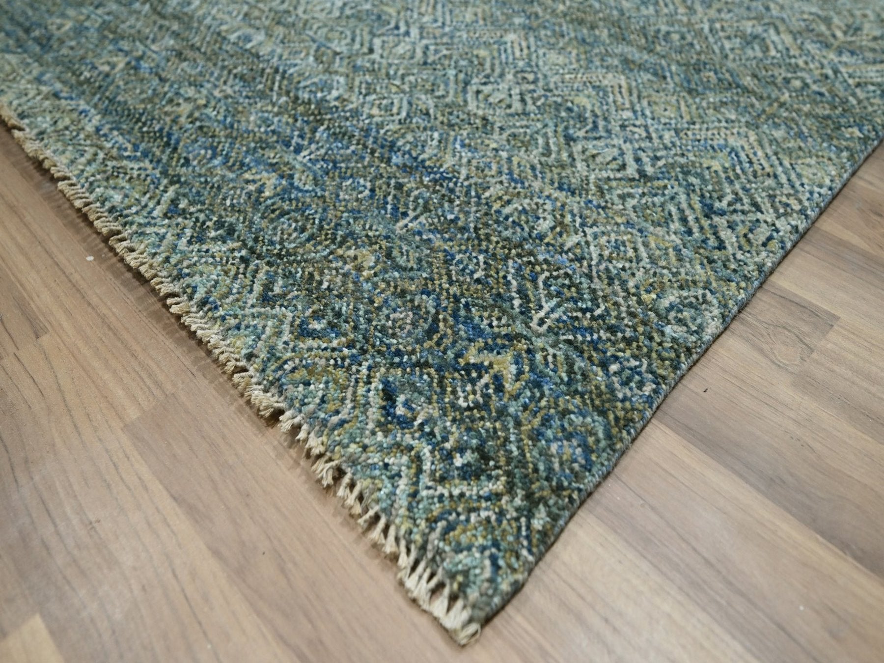 Modern / Contemporary hand-knotted wool rug in Blue, 11'11" x 15'1" — SKU O077086 (view 6)