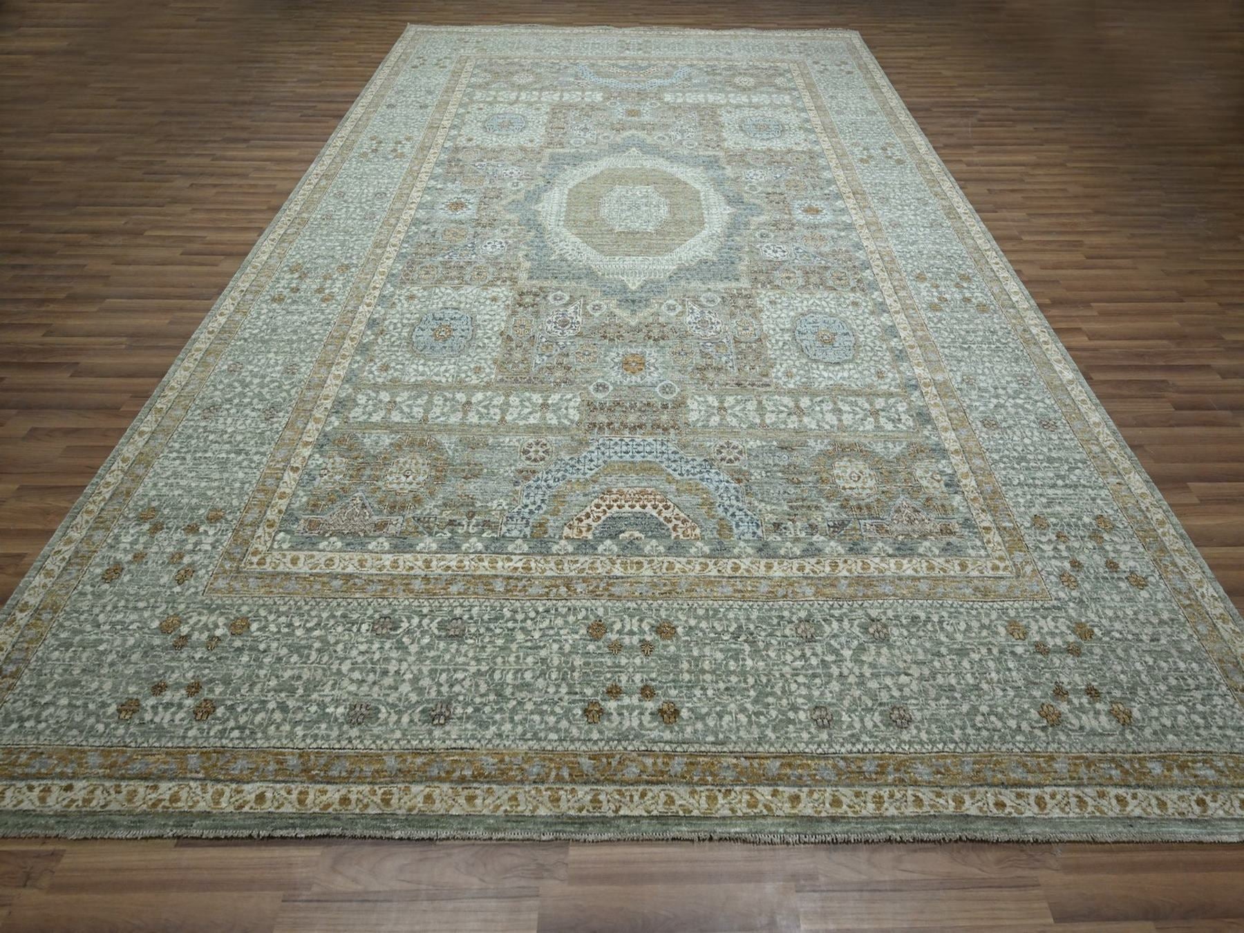 Mamluk Mamluk hand-knotted wool rug in Green & Ivory, 10' x 14'2" — SKU O077088 (view 2)