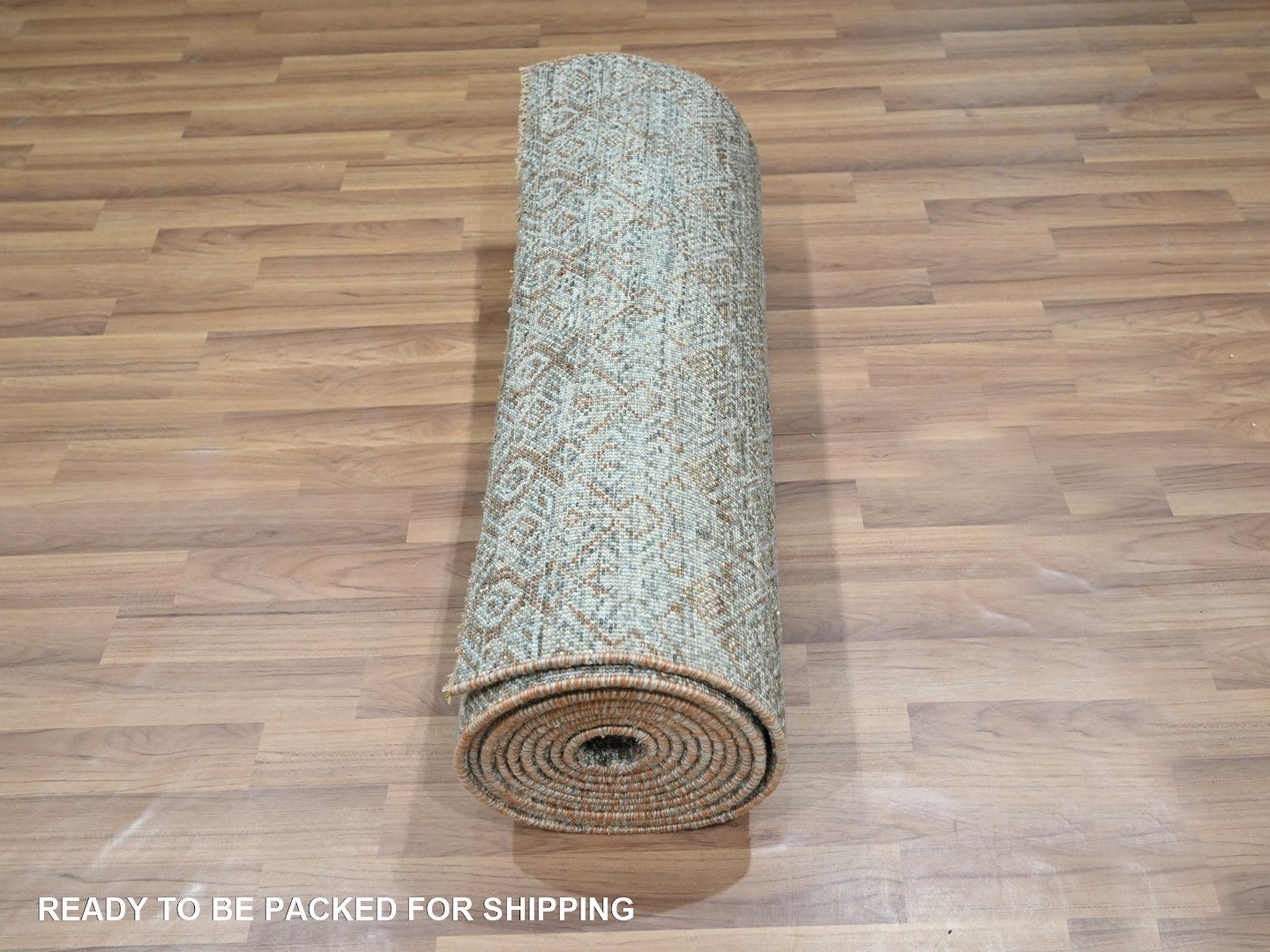 Modern / Contemporary hand-knotted wool runner in Green, 2'6" x 15'11" — SKU O077093 (view 5)