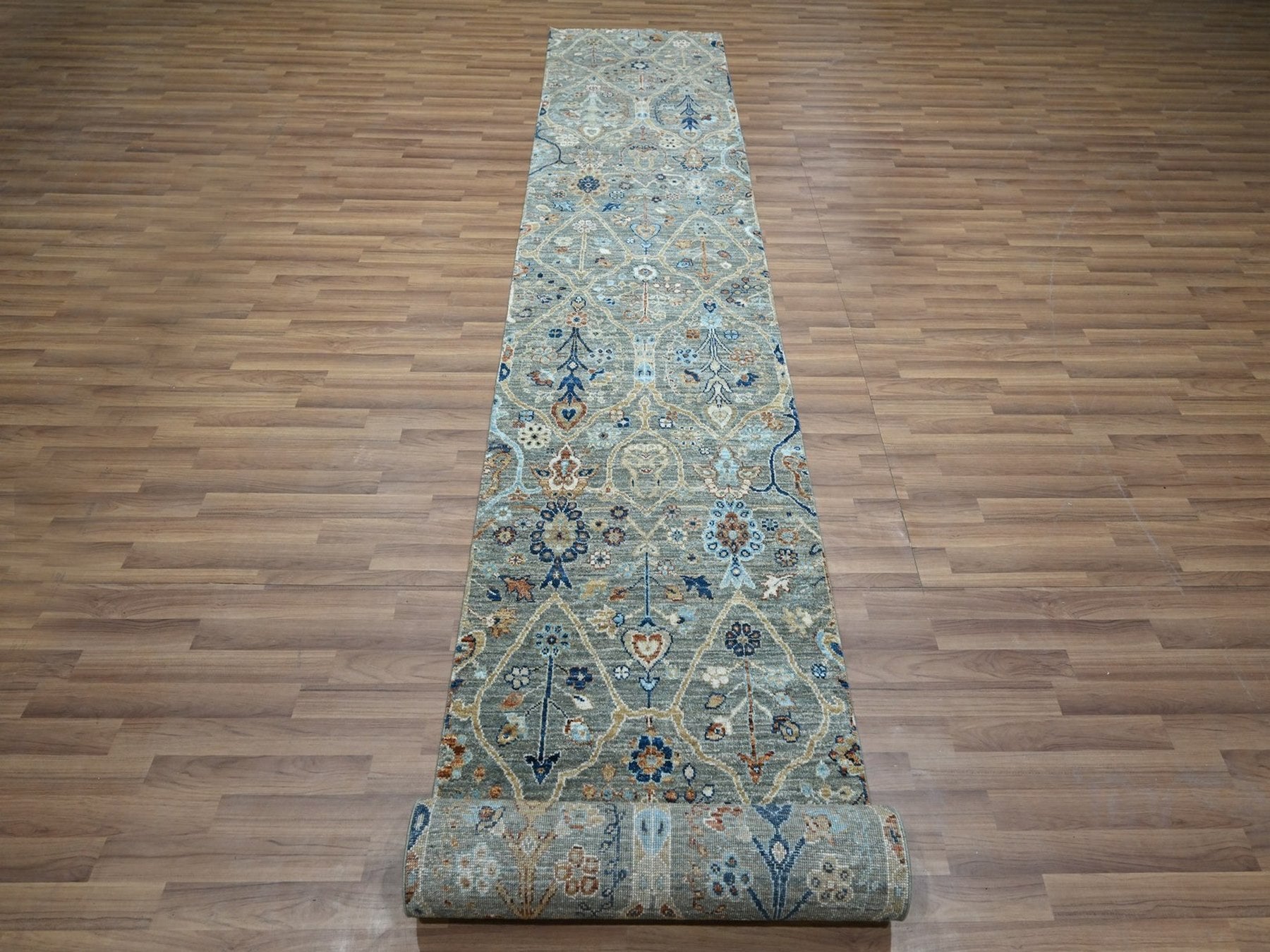 Agra Oushak hand-knotted wool runner in Green, 2'6" x 25'10" — SKU O077096 (view 2)
