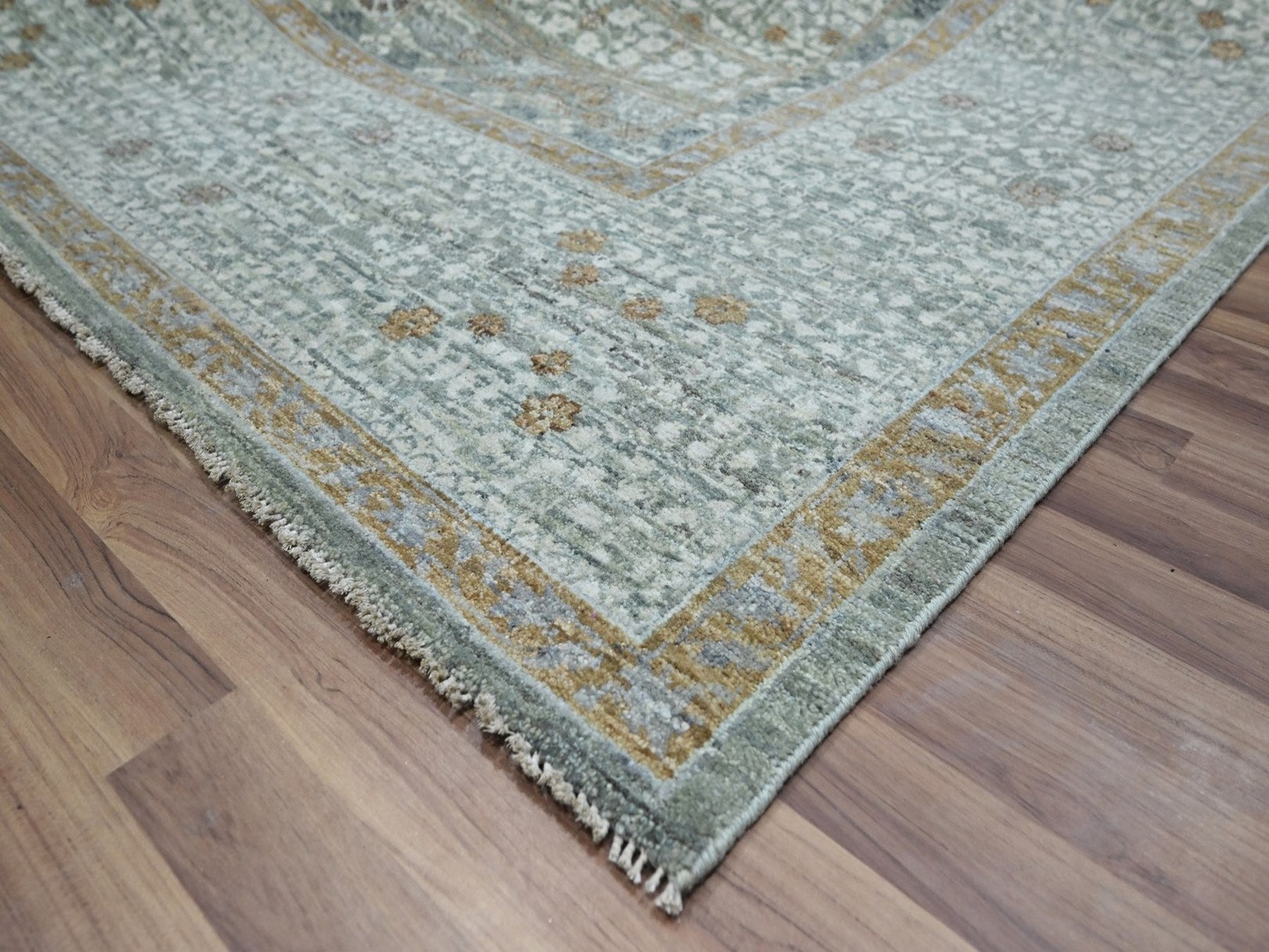 Mamluk Mamluk hand-knotted wool rug in Green, 8'11" x 12'1" — SKU O077099 (view 6)