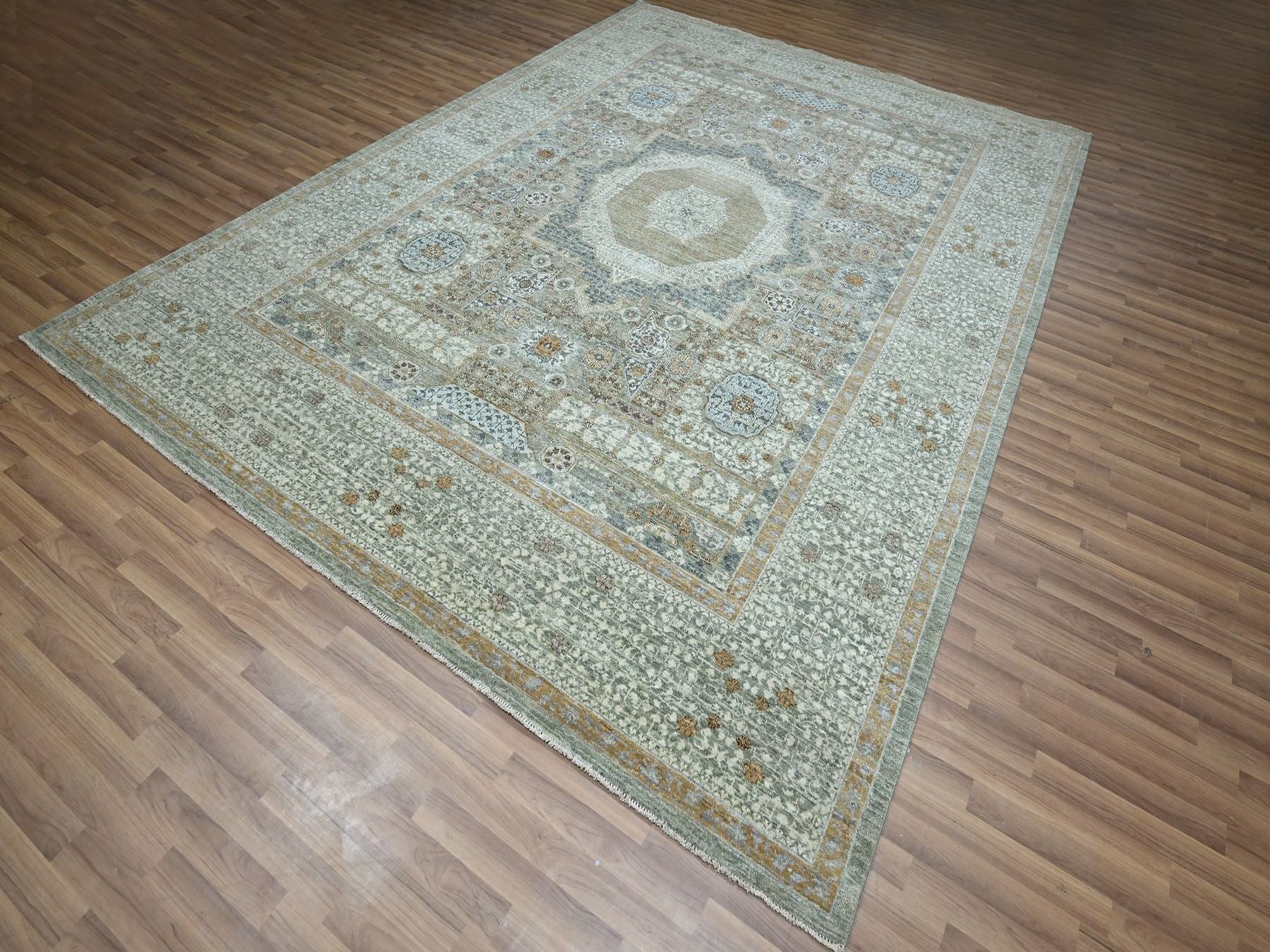 Mamluk Mamluk hand-knotted wool rug in Green, 9'1" x 12' — SKU O077100 (view 3)