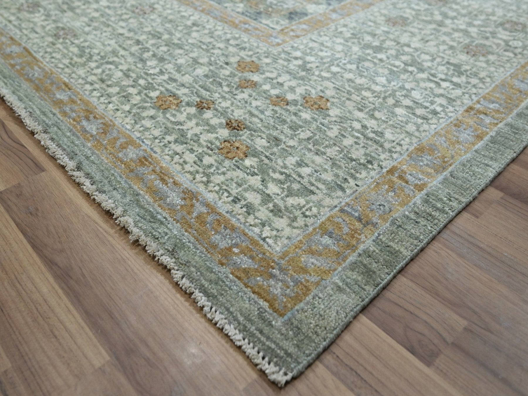 Mamluk Mamluk hand-knotted wool rug in Green, 9'1" x 12' — SKU O077100 (view 6)