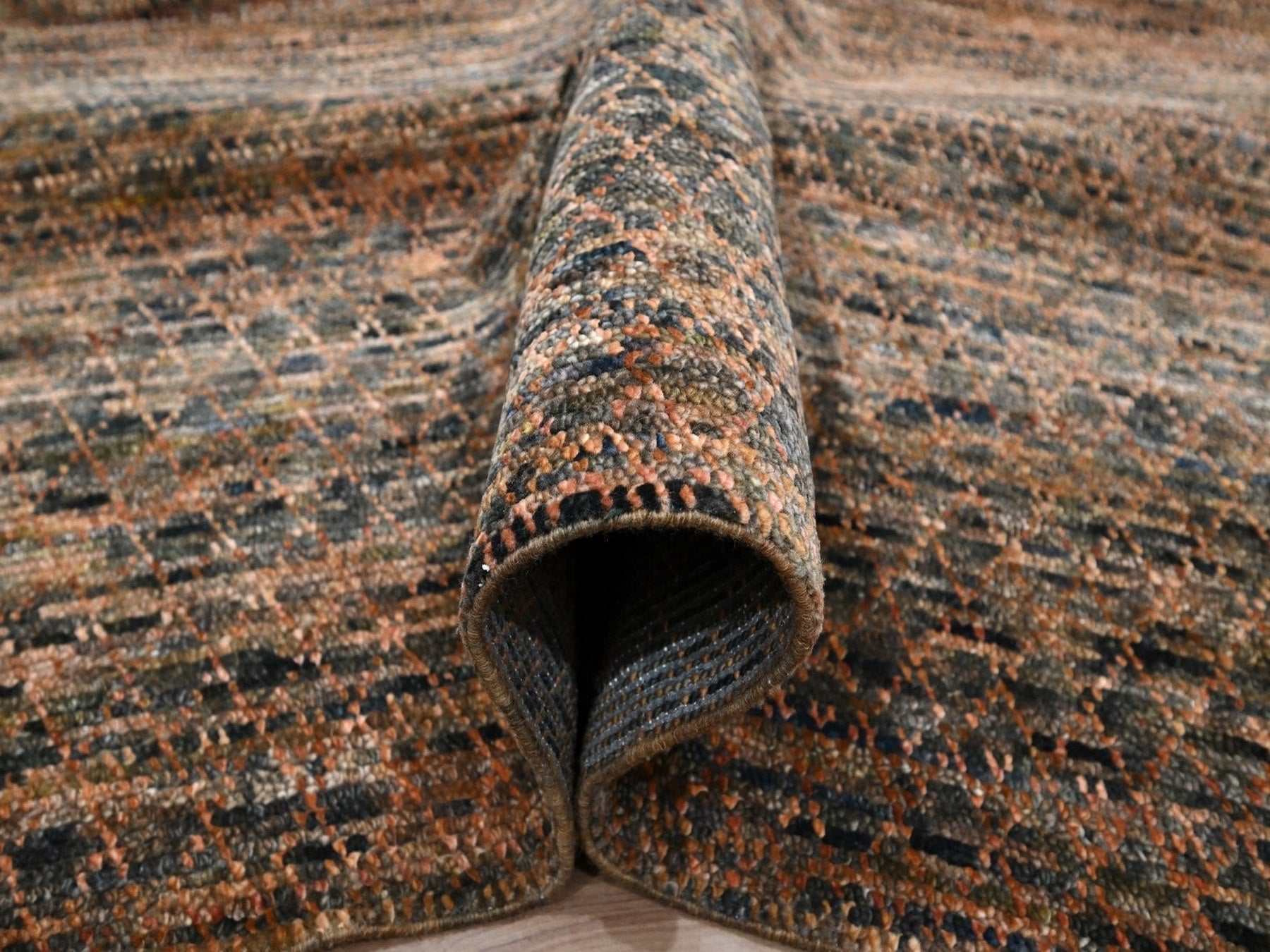 Modern / Contemporary hand-knotted wool rug in Brown, 9'1" x 11'11" — SKU O077102 (view 5)