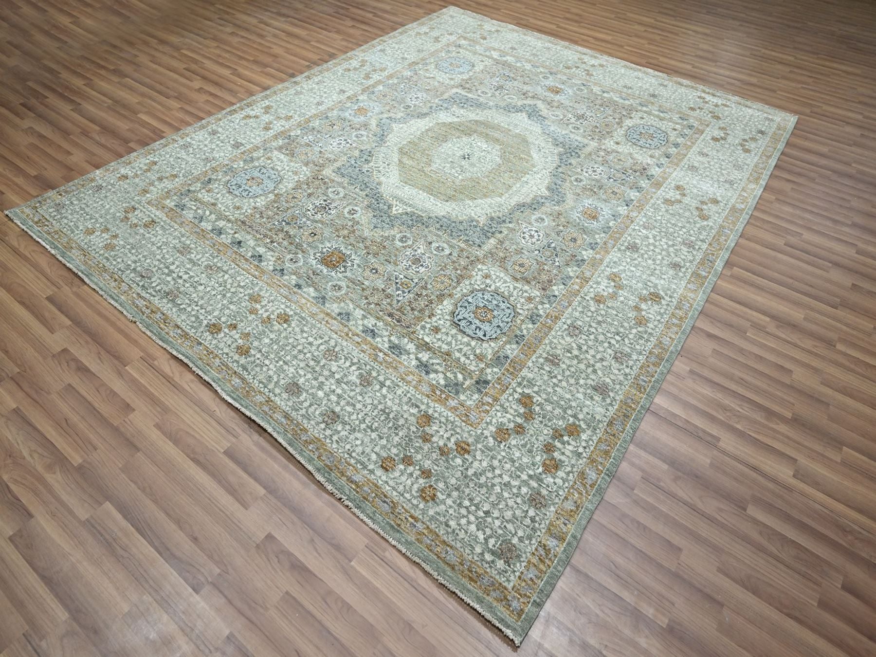 Mamluk Mamluk hand-knotted wool rug in Green, 8' x 10' — SKU O077105 (view 3)