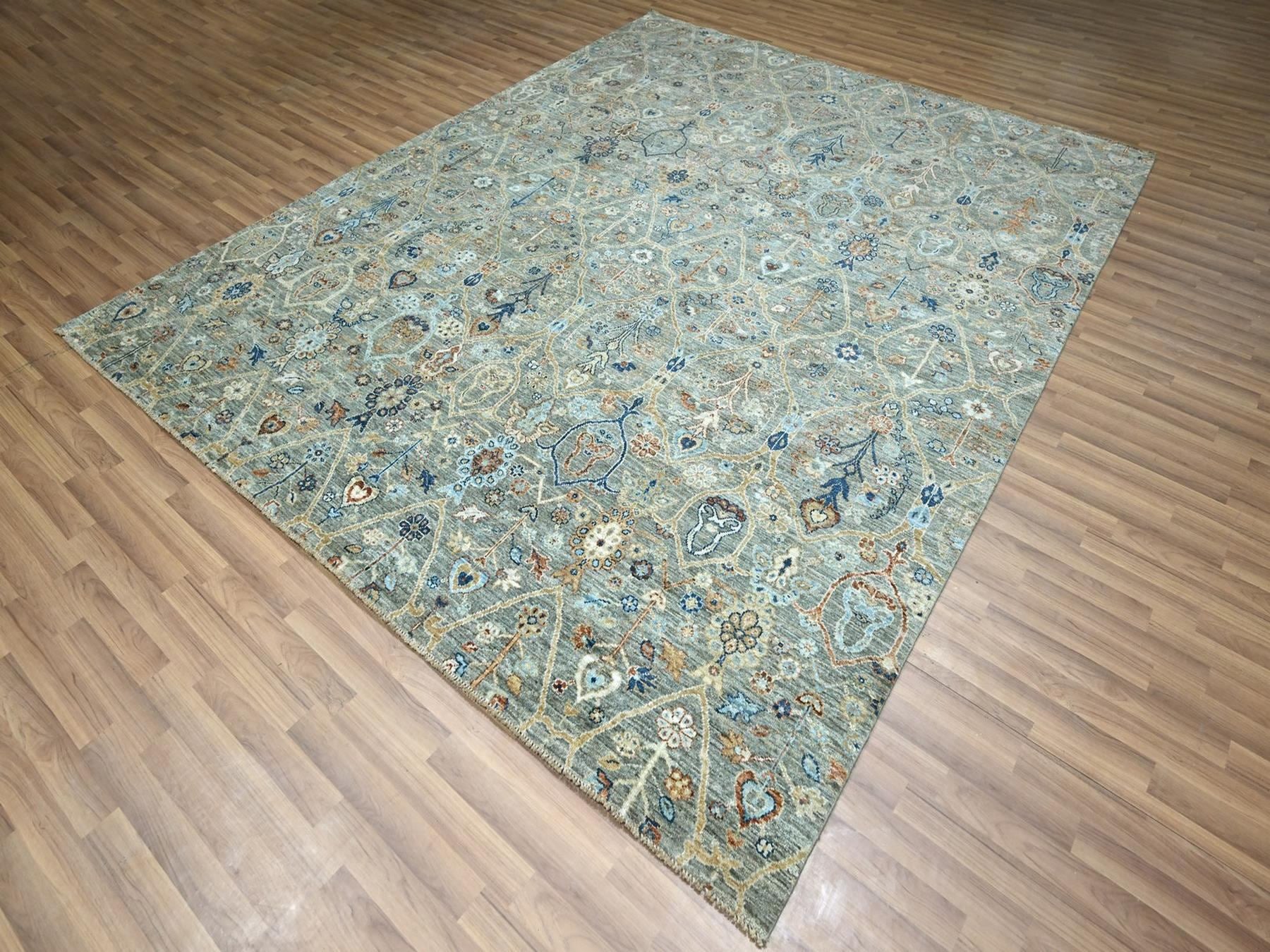 Agra Oushak hand-knotted wool rug in Green, 8'1" x 10' — SKU O077107 (view 3)