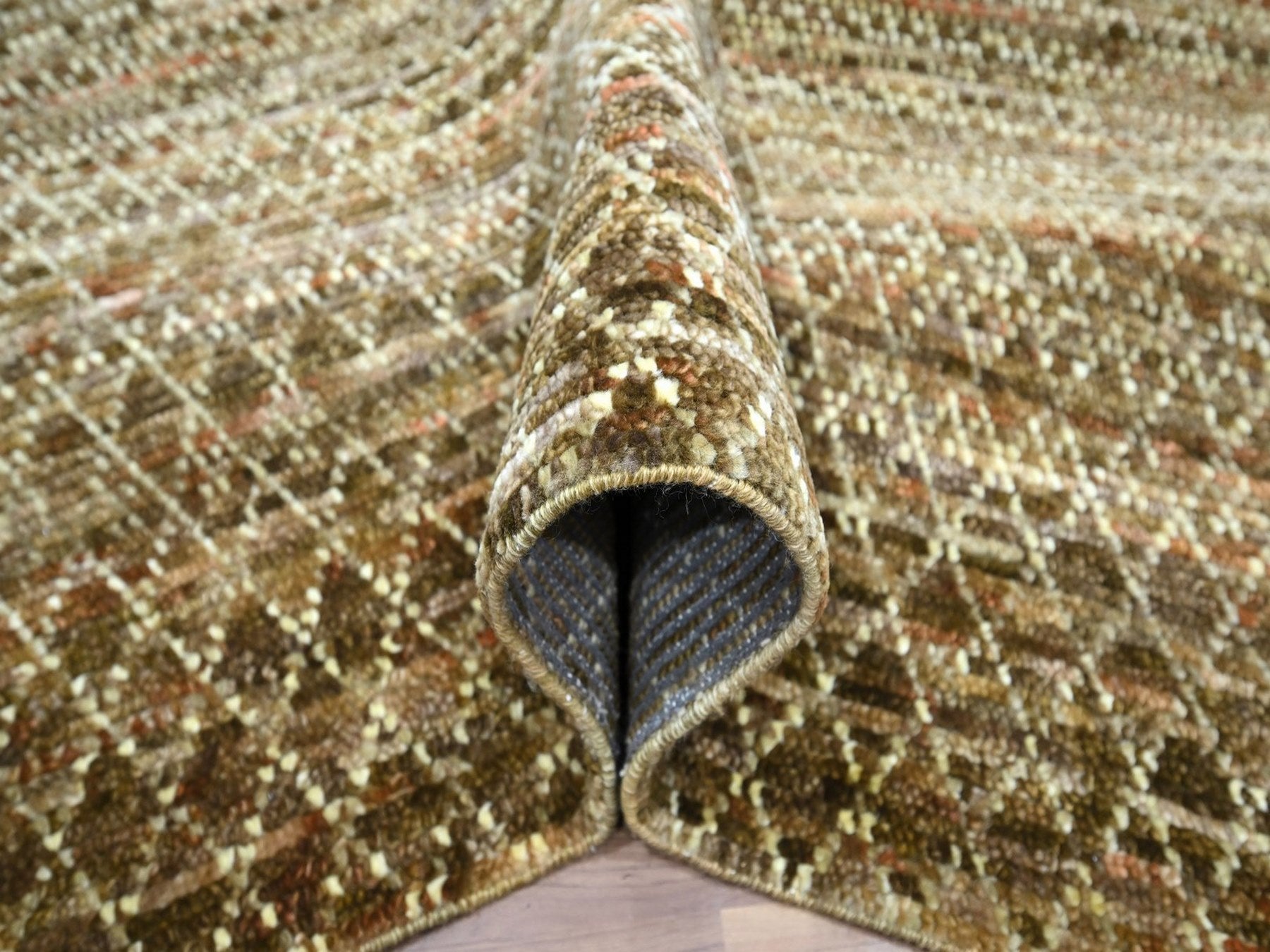 Modern / Contemporary hand-knotted wool rug in Brown, 8'1" x 10' — SKU O077108 (view 5)