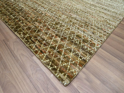 Modern / Contemporary hand-knotted wool rug in Brown, 8'1" x 10' — SKU O077108 (view 6)
