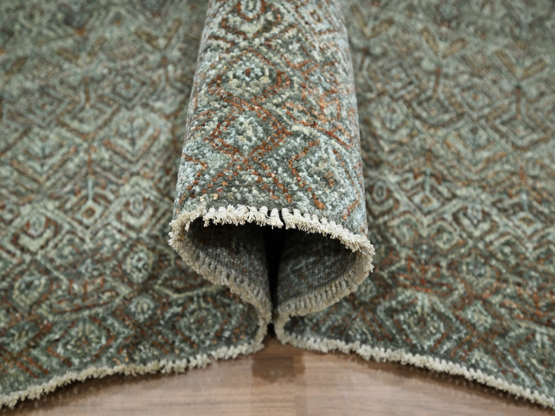 Modern / Contemporary hand-knotted wool rug in Green, 8' x 10' — SKU O077110 (view 5)