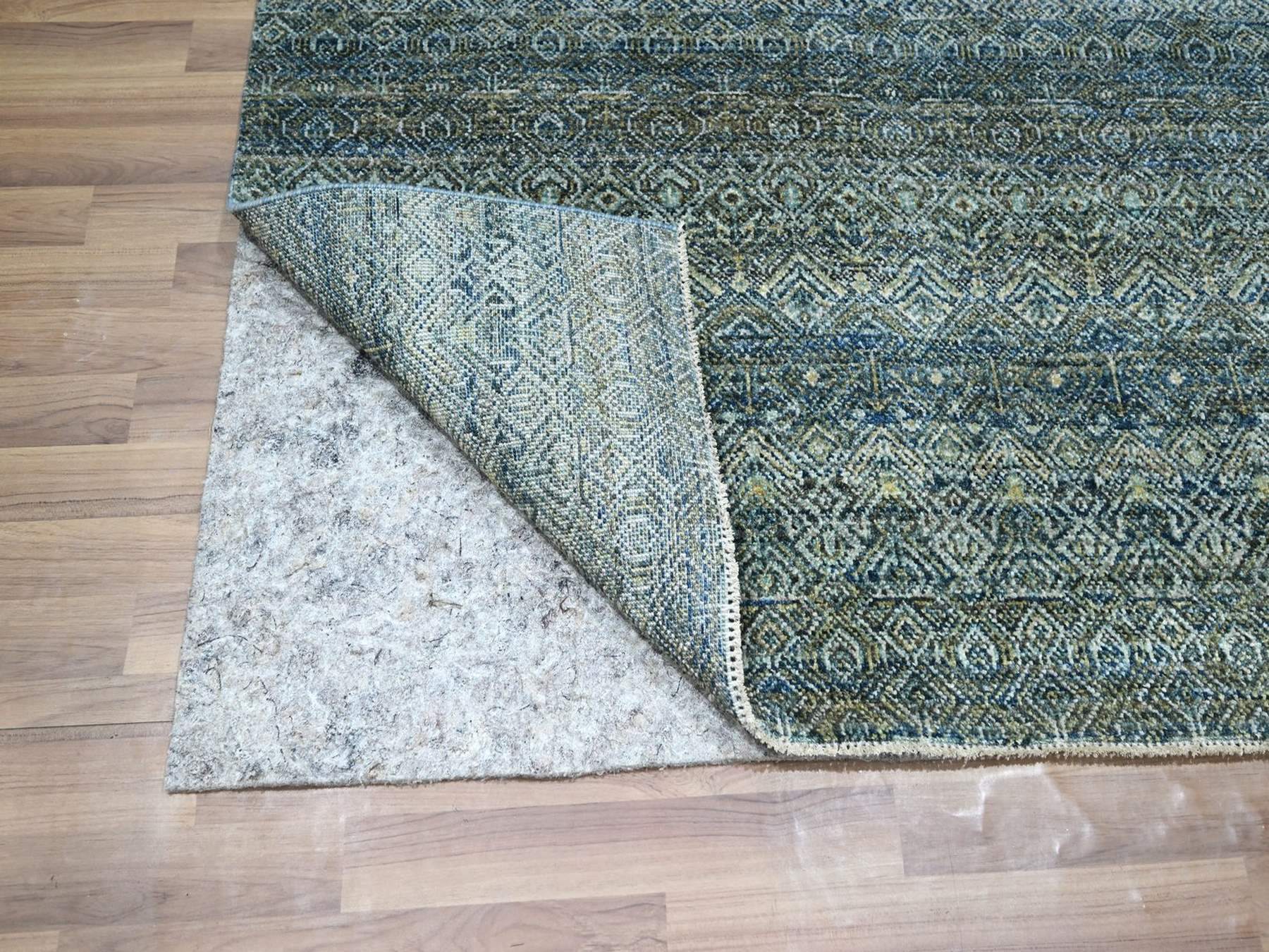 Modern / Contemporary hand-knotted wool rug in Blue, 4'1" x 6' — SKU O077114 (view 3)