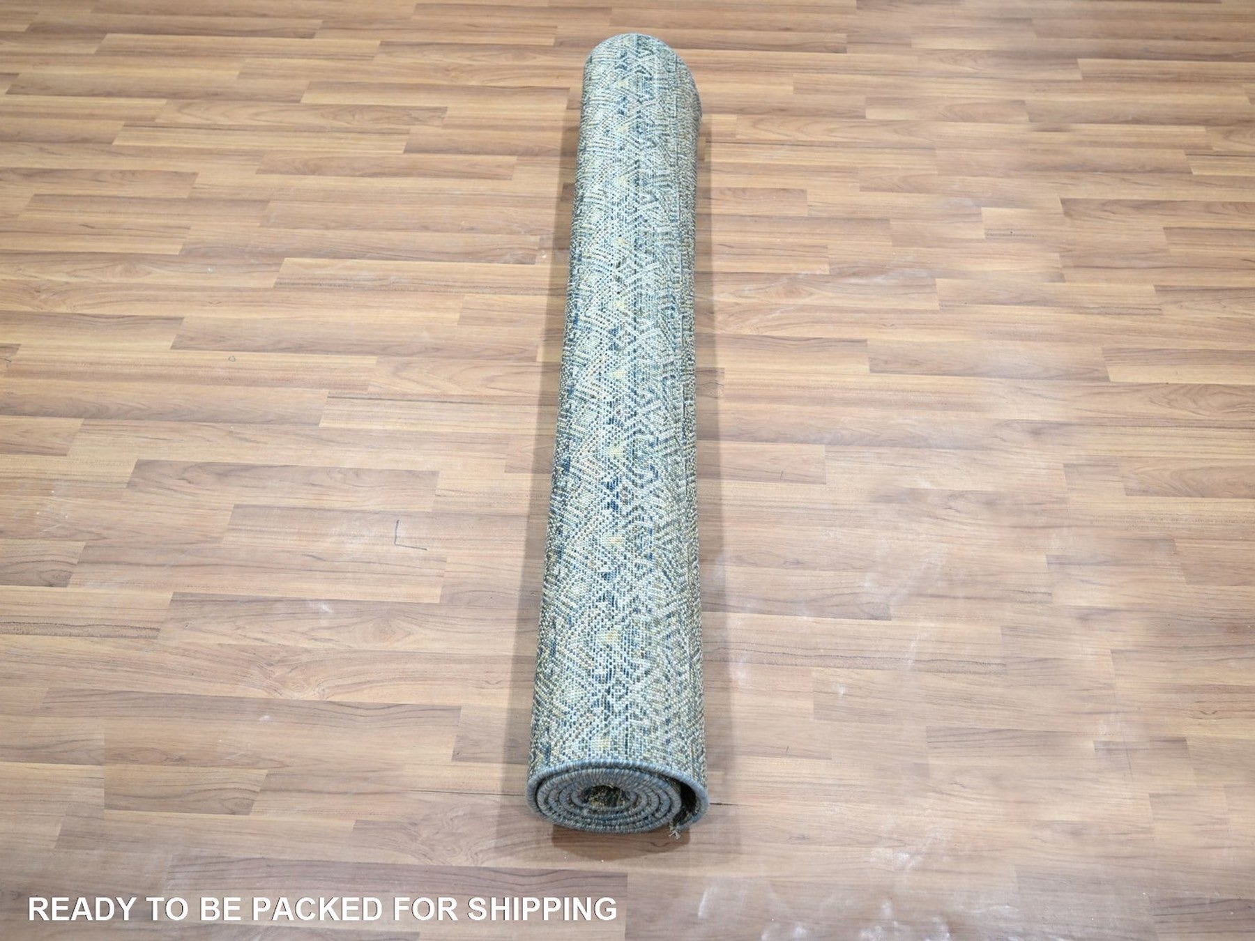 Modern / Contemporary hand-knotted wool rug in Blue, 4'1" x 6' — SKU O077114 (view 5)