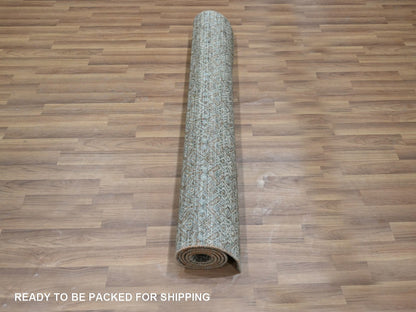 Modern / Contemporary hand-knotted wool rug in Green, 4'1" x 6'1" — SKU O077115 (view 5)