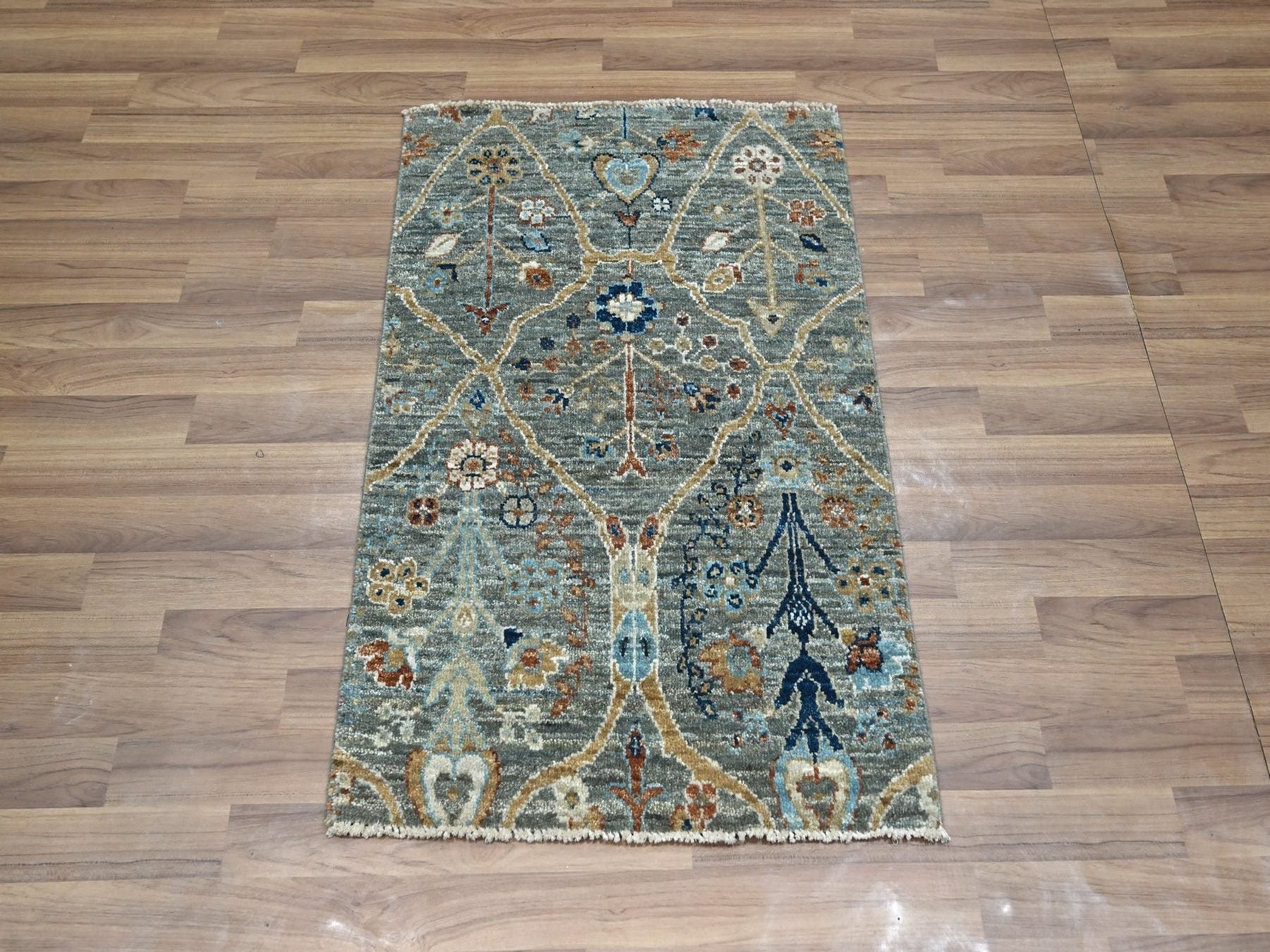 Agra Oushak hand-knotted wool rug in Green, 2' x 3' — SKU O077119 (view 2)
