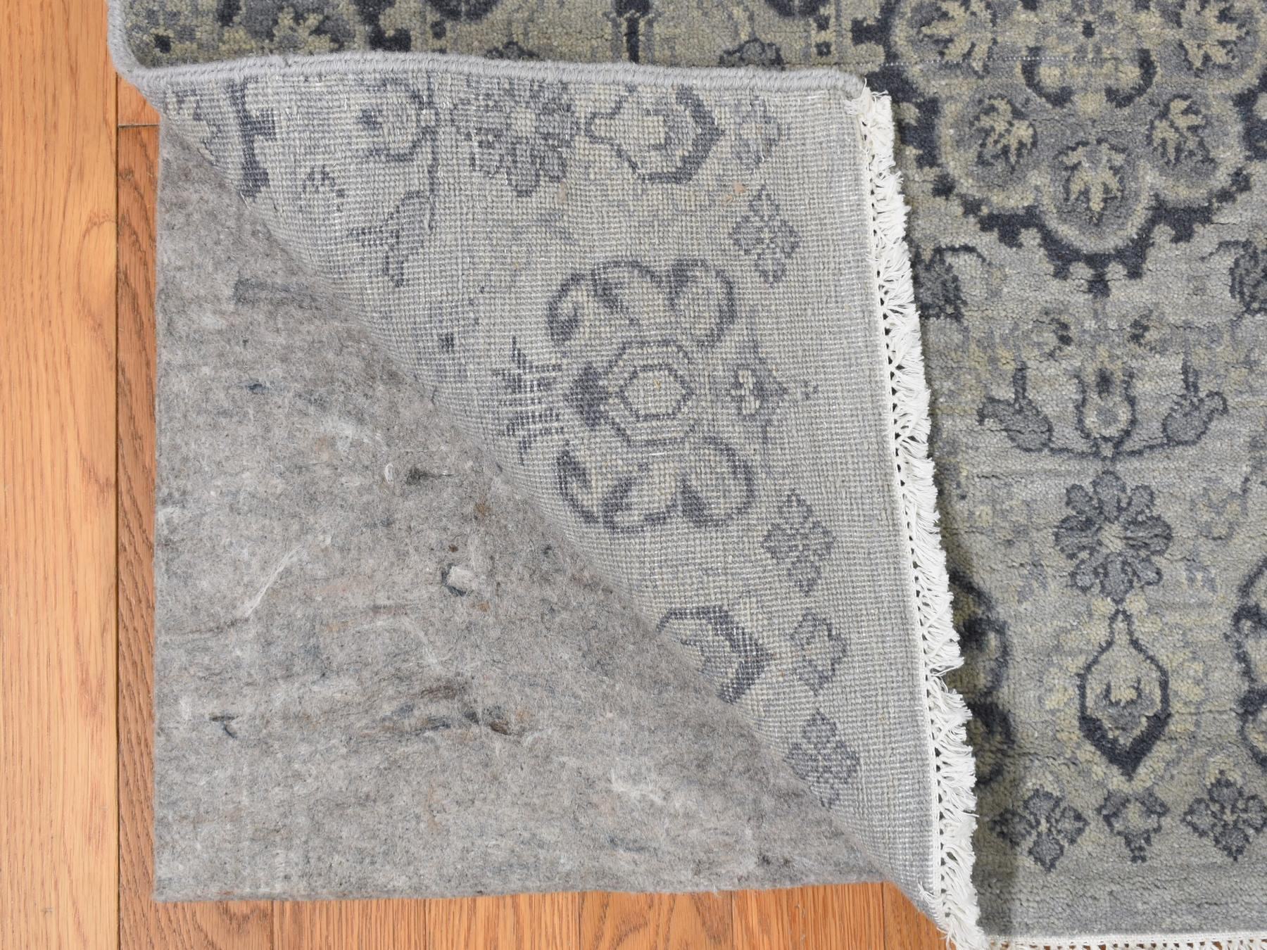 Transitional hand-knotted wool rug in Gray, 11'10" x 14'9" — SKU O078007 (view 4)