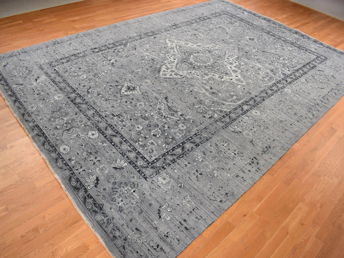 Transitional hand-knotted wool rug in Gray, 12'1" x 17'7" — SKU O078008 (view 3)