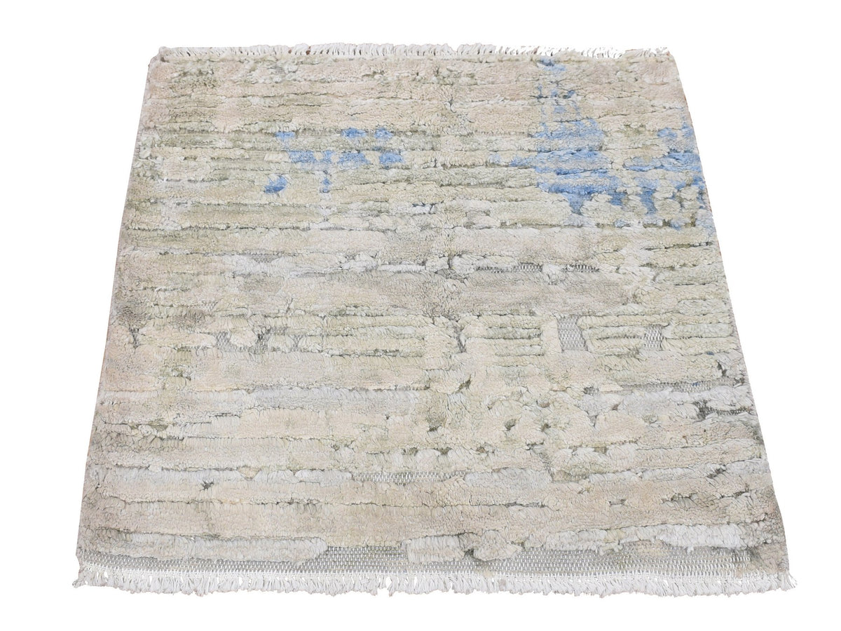 Modern / Contemporary hand-knotted wool/silk rug in Ivory, 2'0" x 2'0", SKU O078020
