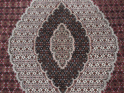 Red 10'0" x 16'0" Traditional Hand knotted Wool Rug - Sku: O078032