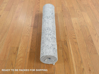 Grey 2'7" x 5'10" Transitional Hand knotted Wool/Silk Rug - Sku: O078042