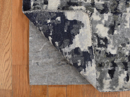 Grey 2'7" x 5'9" Modern / Contemporary Hand knotted Wool/Silk Rug - Sku: O078051