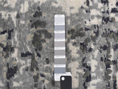 Grey 2'7" x 5'9" Modern / Contemporary Hand knotted Wool/Silk Rug - Sku: O078051
