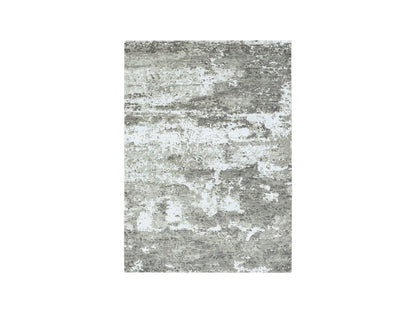 Modern / Contemporary hand-knotted wool/silk rug in Green, 4'0" x 6'0", SKU O078078