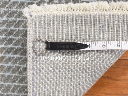 Grey 2'7" x 8'0" Modern / Contemporary Hand knotted Wool Rug - Sku: O078080