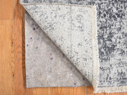 Grey 2'1" x 3'1" Transitional Hand knotted Wool/Silk Rug - Sku: O078107