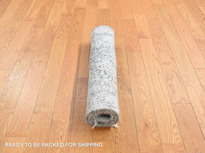 Grey 2'1" x 3'1" Transitional Hand knotted Wool/Silk Rug - Sku: O078107