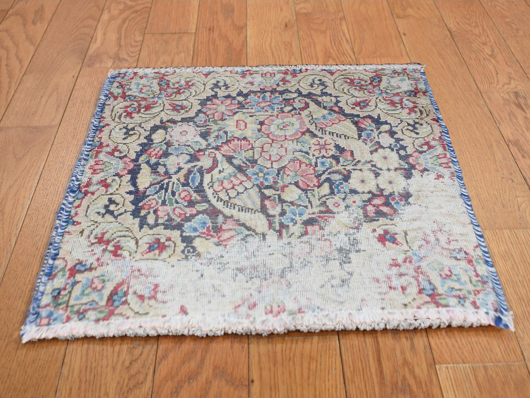 Kerman Vintage hand-knotted wool rug in Blue, 1'5" x 1'6", SKU O078121