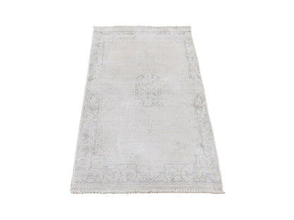 Ivory 1'7" x 3'7" Vintage Hand knotted Wool Rug - Sku: O078138