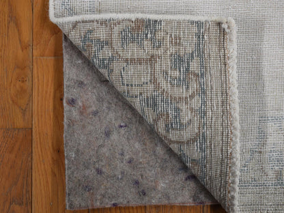 Ivory 1'7" x 3'7" Vintage Hand knotted Wool Rug - Sku: O078138