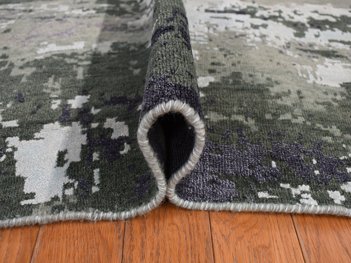 Modern / Contemporary hand-knotted wool/silk rug in Gray, 8'0" x 9'10", SKU O078144