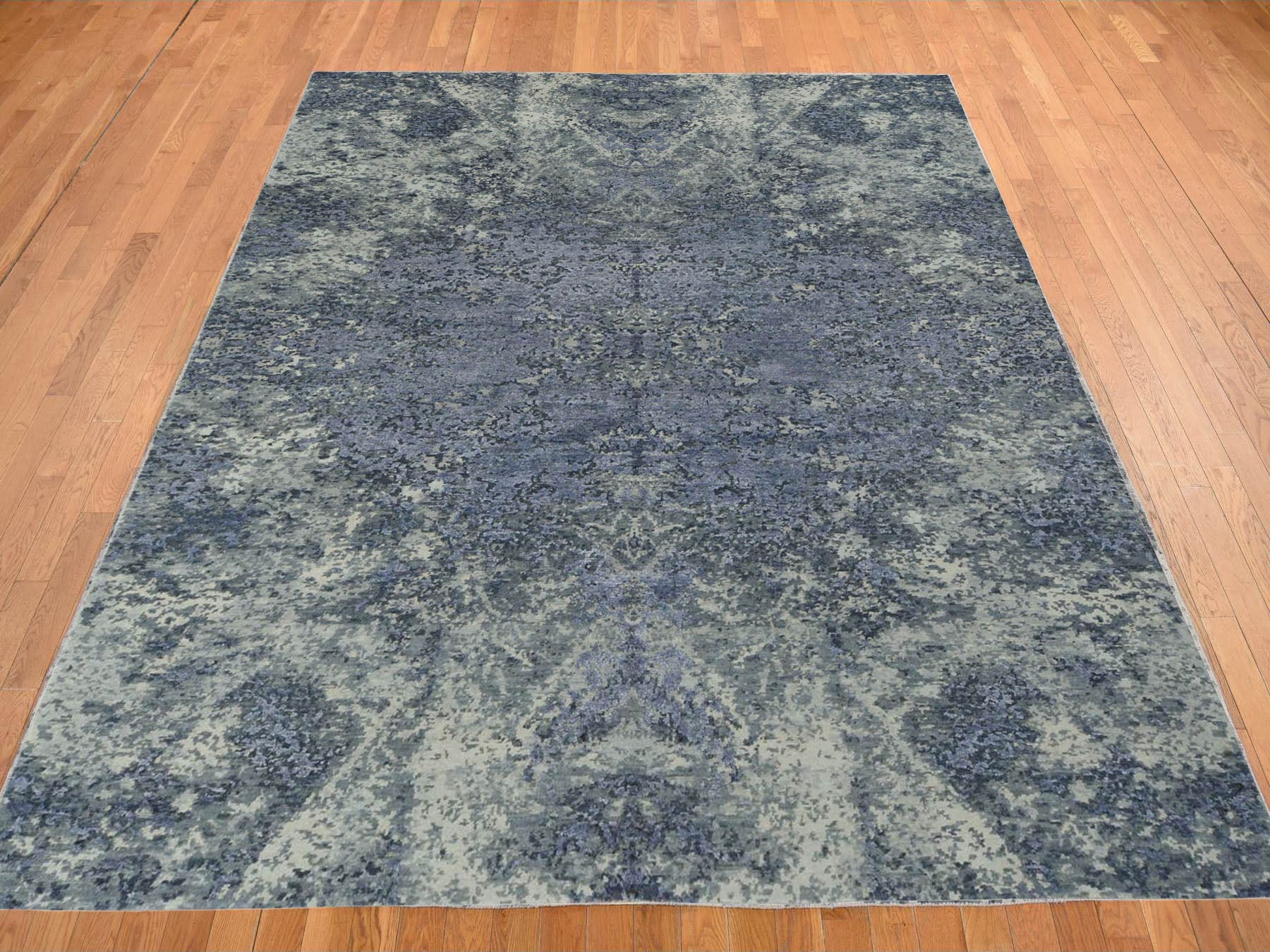 Modern / Contemporary hand-knotted wool/silk rug in Purple, 8'0" x 9'8", SKU O078150