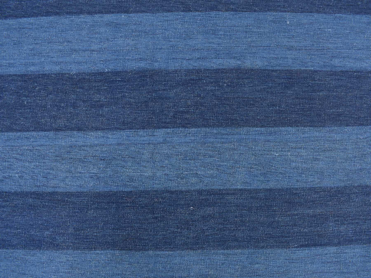 Traditional hand-knotted wool rug in Blue, 6'0" x 9'0", SKU O078159